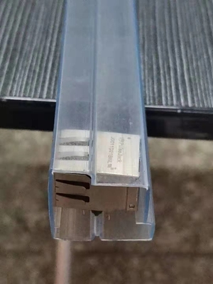 Τετραγωνικός 10e6-10e9 ESD σωλήνας PVC, πλαστικοί στέλνοντας σωλήνες για τα ηλεκτρονικά συστατικά