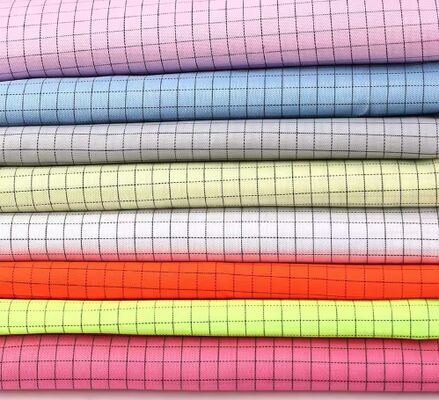 Δομικό ύφασμα ESD για καθαρά δωμάτια, υφασμένο από ίνες, αντιστατικό και αναπνευστικό, που διατίθεται σε κυλίνδρους 150 μέτρων.